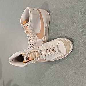 Nike Blazer Mid 77 (10)